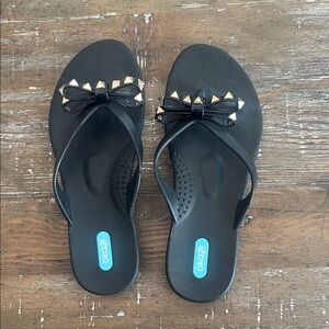 Oxo Black Studded Bow Sandals